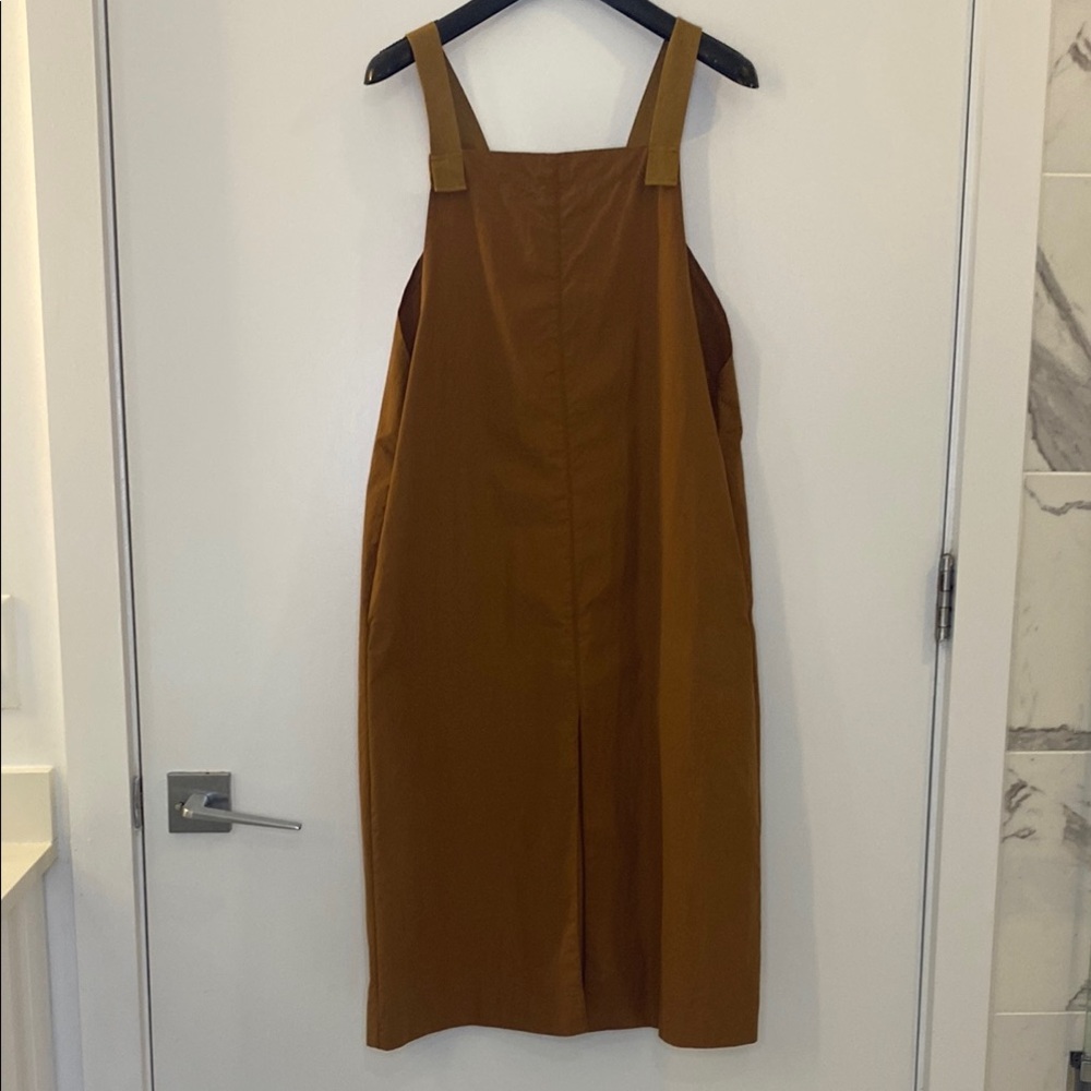 Stylish Brown Sleeveless Minimalist Dress